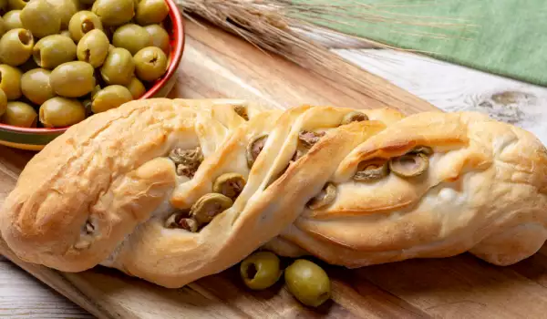 Хлебче с маслини