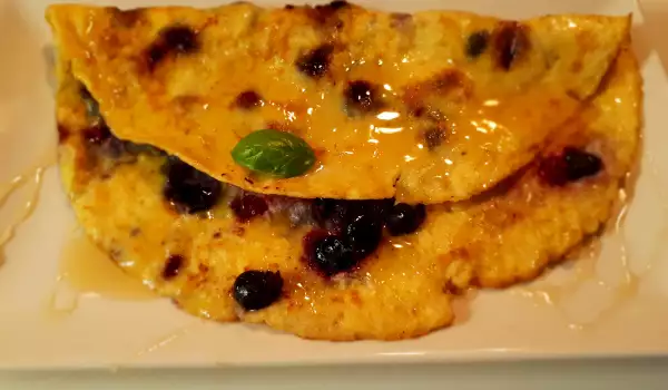 Zdrav omlet sa šumskim voćem