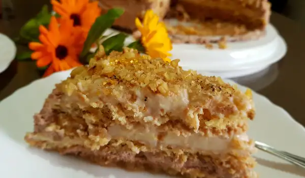 Sočna prelivena torta sa orasima