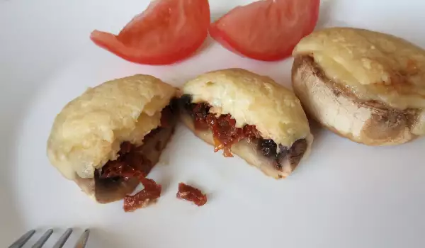 Punjene pečurke sa suvim paradajzom