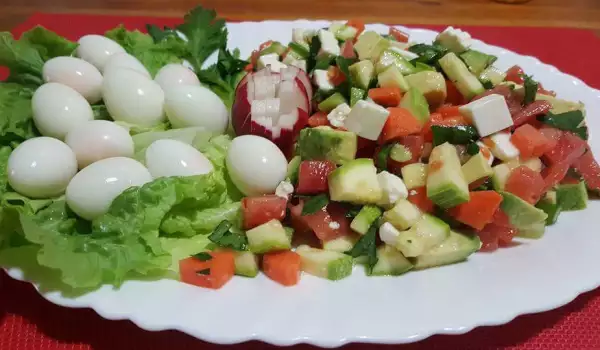 Šarena salata sa avokadom