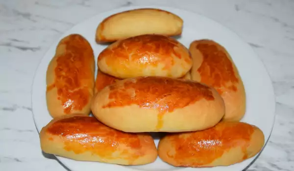 Pečene piroške sa sirom
