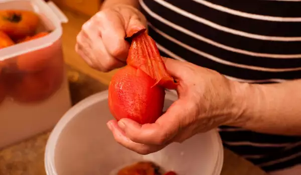 Kako se ljušti paradajz?