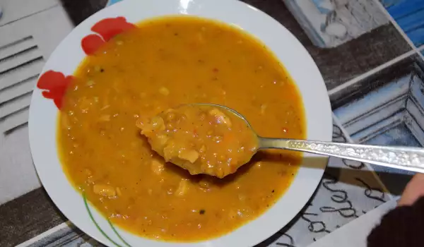 Zimska persijska supa sa pilećim mesom