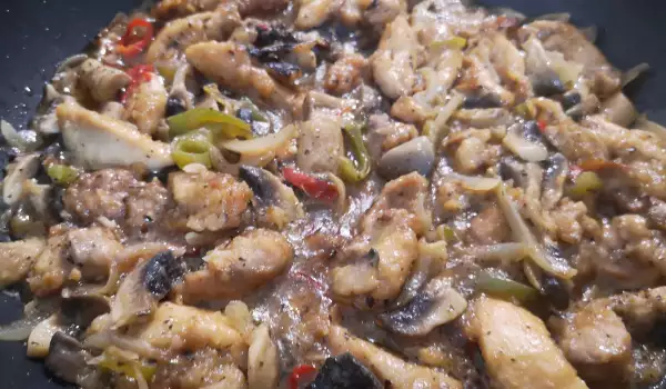 Piletina Tiganaki sa aromatičnim sosom