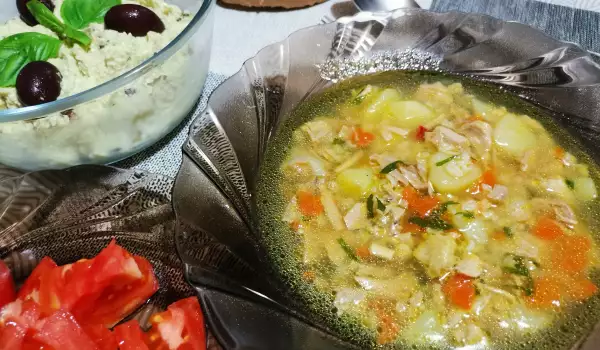 Bistra ćureća supa sa povrćem