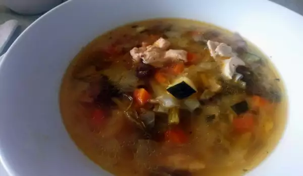 Keto pileća supa sa povrćem