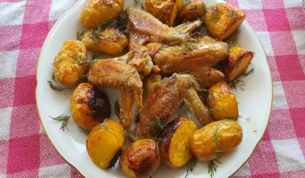Marokanska pileća krilca i mladi krompir