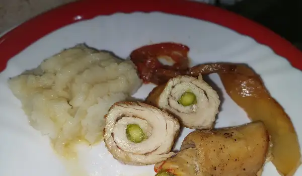 Pileće rolnice sa šparglom