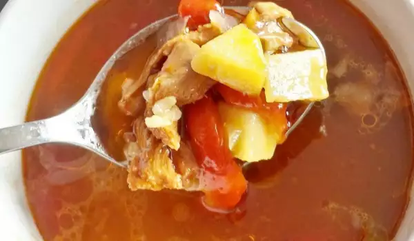 Pileća supa sa pečenim paprikama
