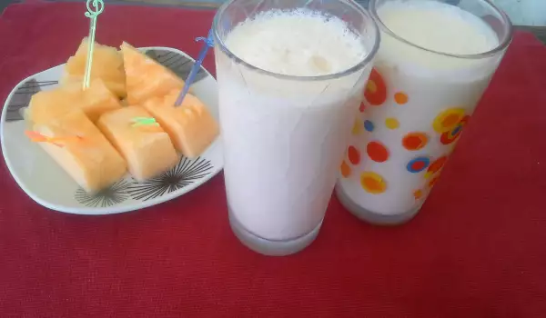 Voćno mleko sa dinjom