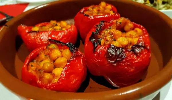 Kako se vadi unutrašnjost paradajz-paprika?