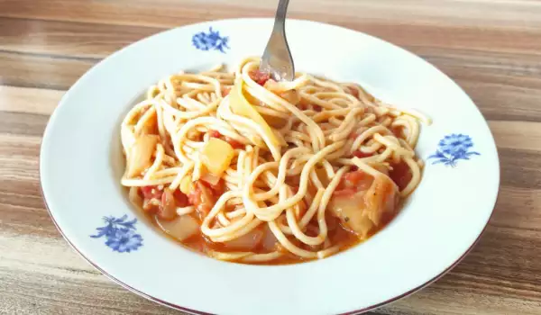Špagete sa tikvicama i paradajzom
