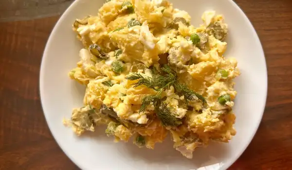 Prolećna krompir salata sa graškom