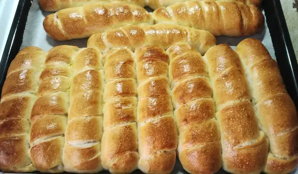 Mekane rol viršle sa kačkavaljem
