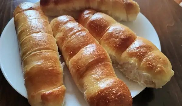 Mekane rol viršle sa kačkavaljem