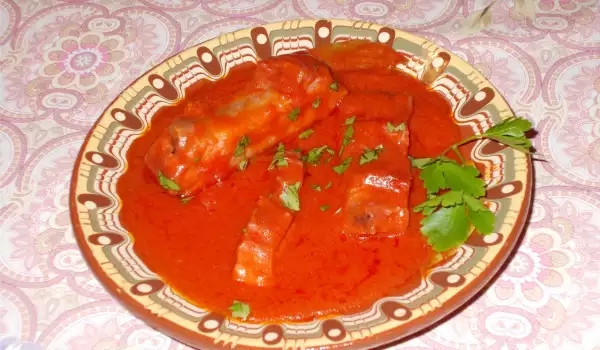Janija od paradajza sa dimljenim rebrima