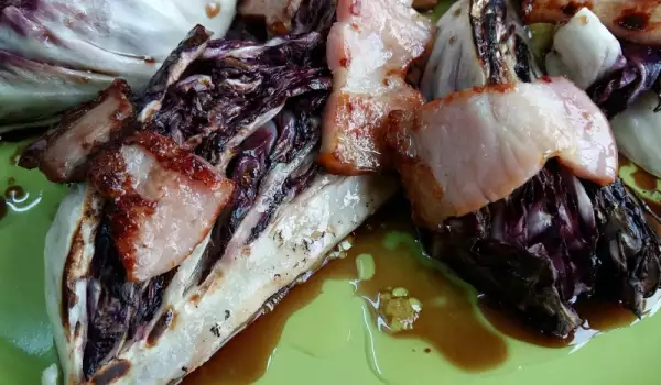 Salata od radiča sa slaninom i medom
