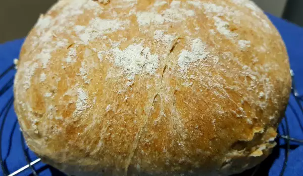 Raskošan seoski ražani hleb