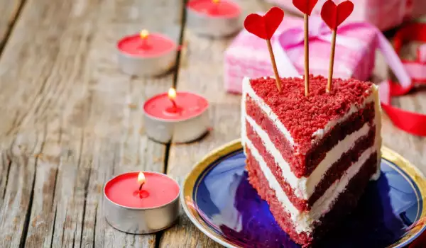 Koja je istorija torte Crveni somot