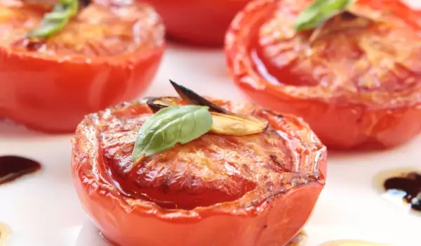 Kako se peče paradajz?