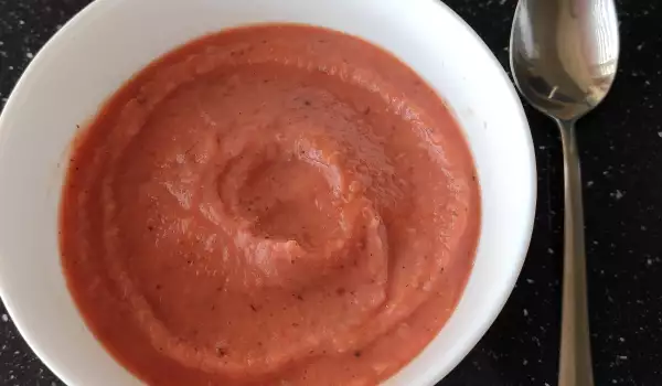 Ružičasta krem supa od korenastog povrća