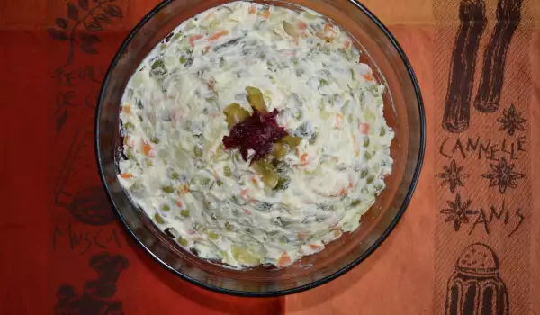 Vegetarijanska ruska salata