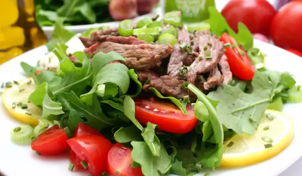 Salata sa mesom