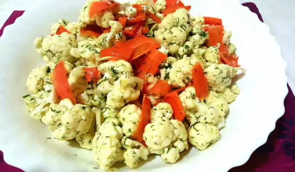 Salata sa karfiolom i šargarepom