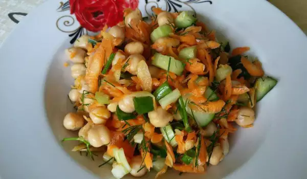 Salata sa leblebijom i šargarepom