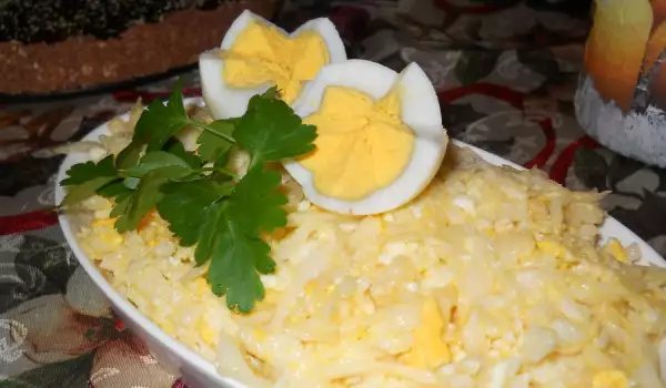 Salata od bele rotkve i kuvanih jaja