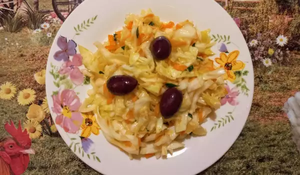 Salata od kupusa i šargarepe sa dresingom