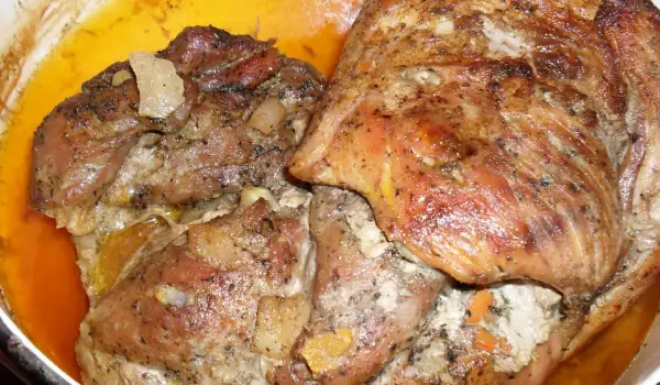 Kuvano špikovano svinjsko meso