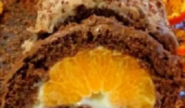 Rolat sa mandarinama i dve vrste krema