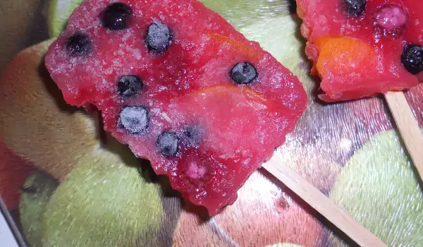 Jedinstven voćni sladoled na štapiću
