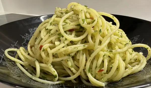 Špagete Alio Olio - najjeftinija pasta