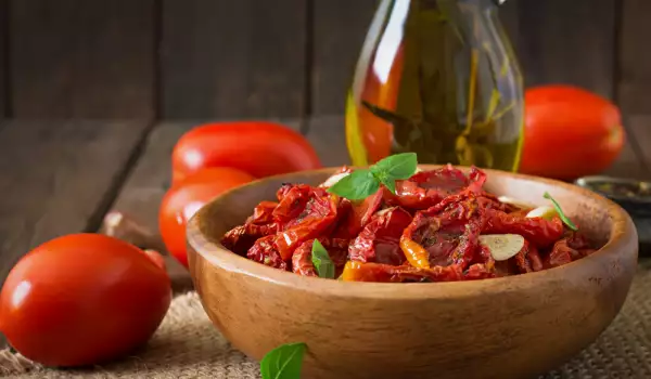 sušeni paradajz u maslinovom ulju