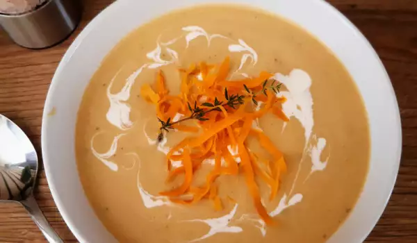 Aromatična supa sa tikvicama i crvenim krompirom