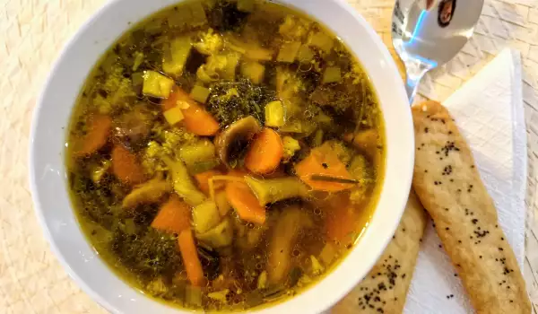 Posna supa sa brokolijem i pečurkama