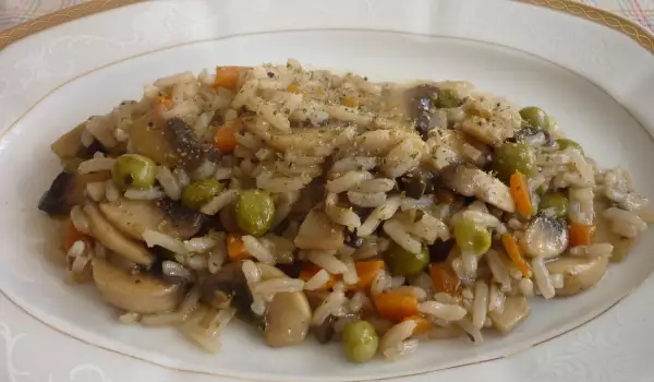 Topla salata od pirinča (garnirung)