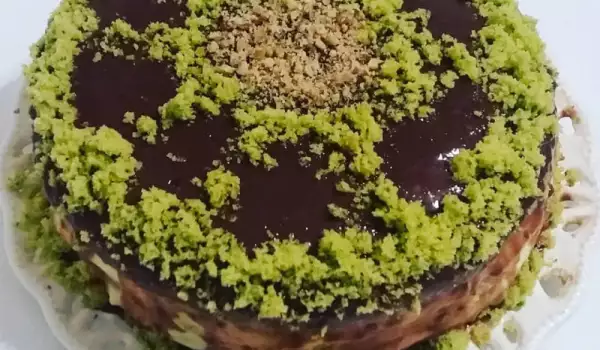 Ukusna torta sa korama od spanaća i kakao korama