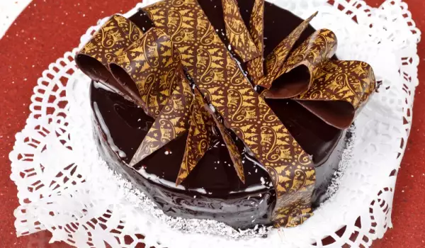 Kako napraviti čokoladnu mašnu za tortu?