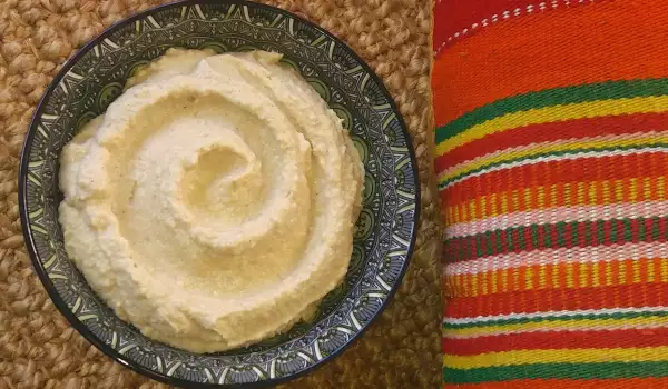 Tradicionalni arapski humus