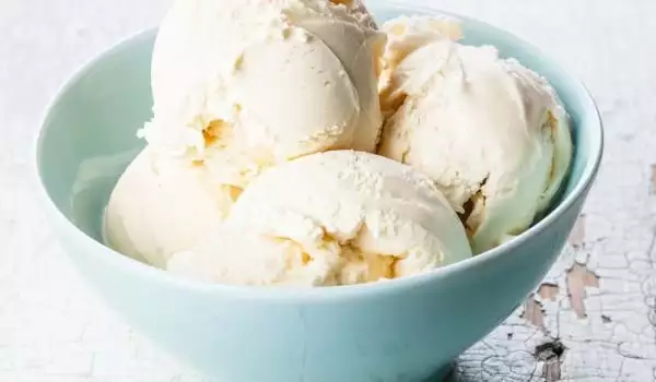Domaći mlečni sladoled od vanile