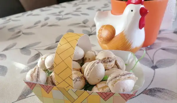 Uskršnji slepljeni keksići sa bademom