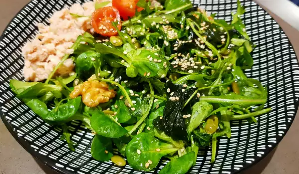Salata sa japanskim algama Vakame