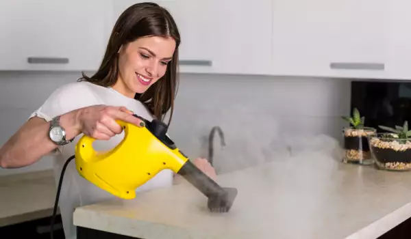 Trikovi za čišćenje paročistačem u kuhinji