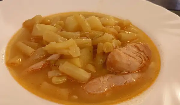 Boranija sa pilećim mesom