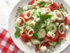 Letnja salata sa rikotom i bosiljkom