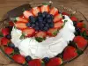 Torta Pavlova sa jagodama i borovnicama ​